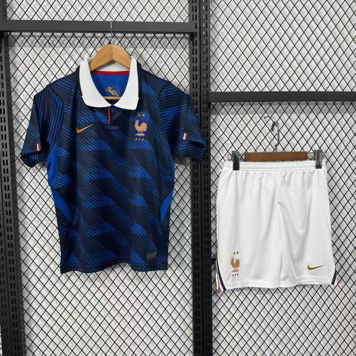 Nike France 2026 Kids' Home Jersey Suit