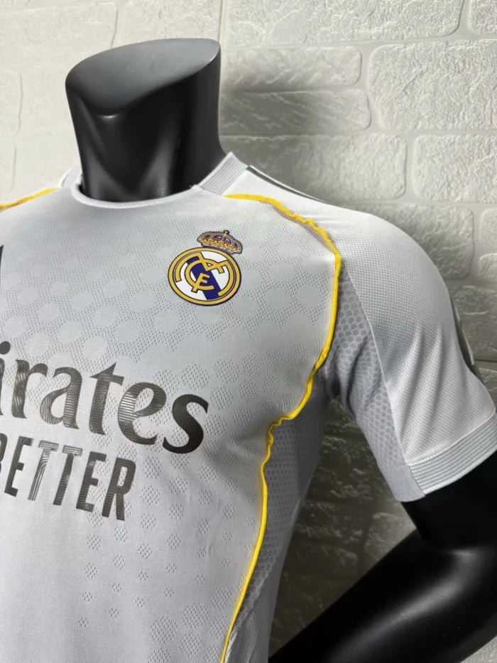 Adidas Real Madrid 25/26 Men's Home Jersey